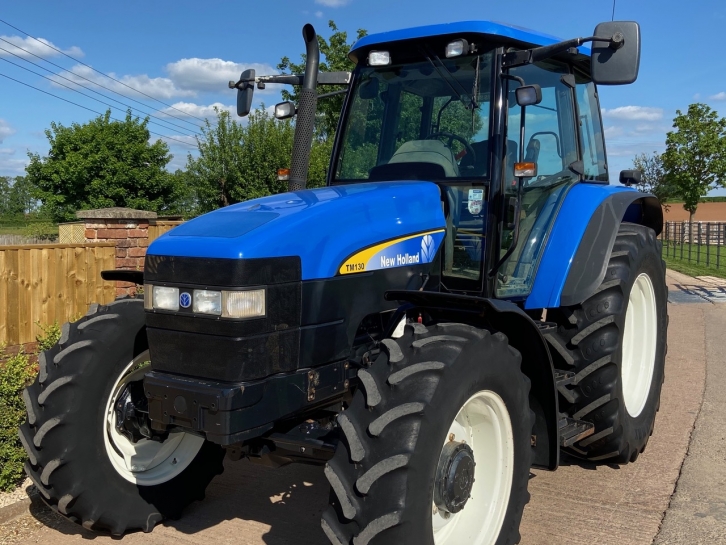 New Holland TM130