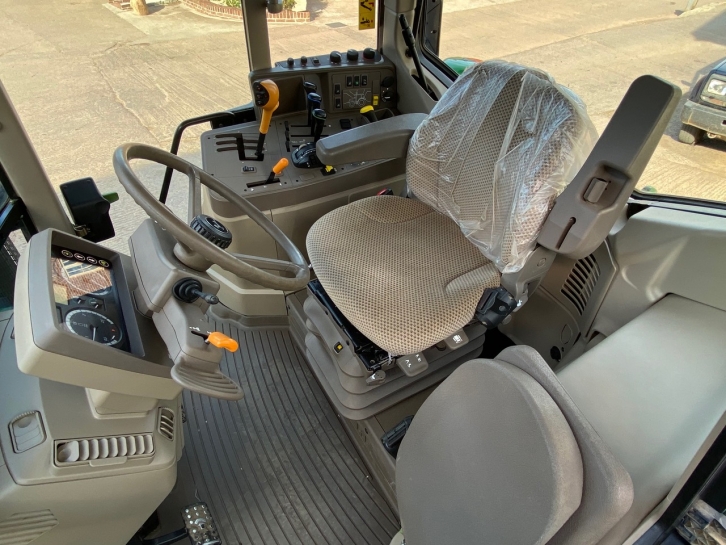 John Deere 6150M