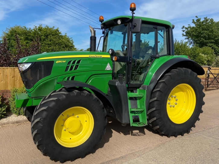 John Deere 6150M