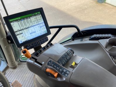 John Deere 6155R