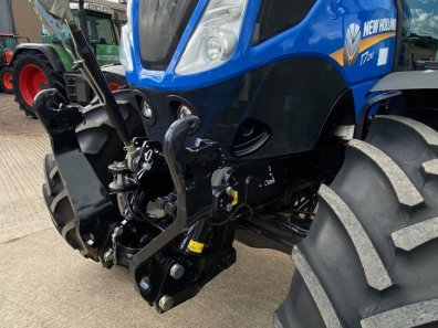 New Holland T7.210