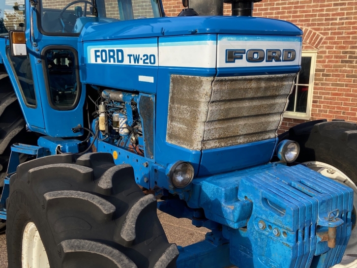 Ford TW20