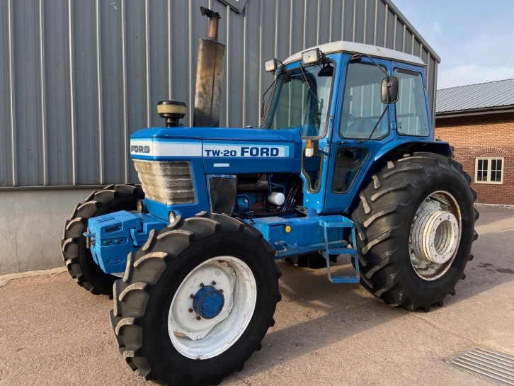 Ford TW20