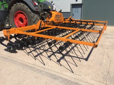 Mzuri Rezult Straw rake