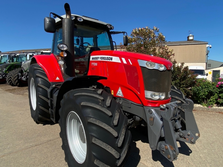 Massey Ferguson 7726 Exclusive