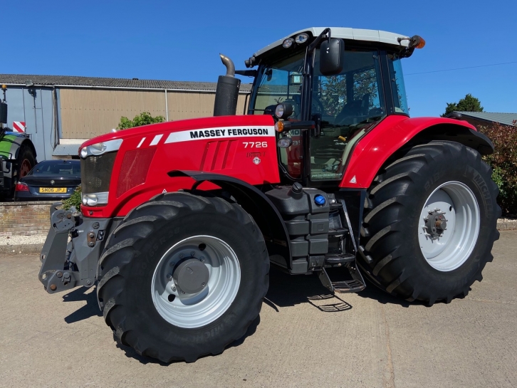 Massey Ferguson 7726 Exclusive
