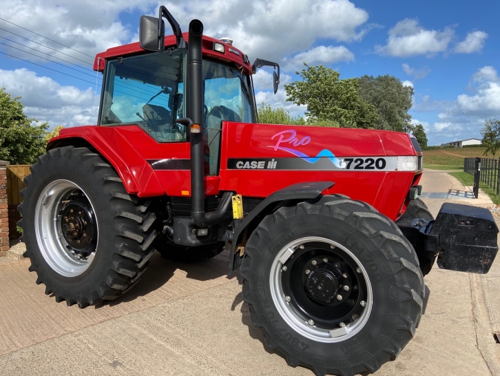 Case 7220 Pro