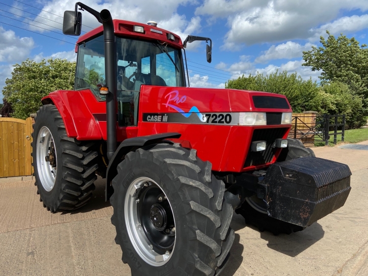 Case 7220 Pro