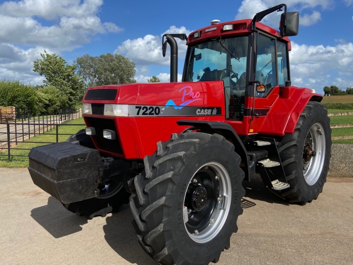 Case 7220 Pro