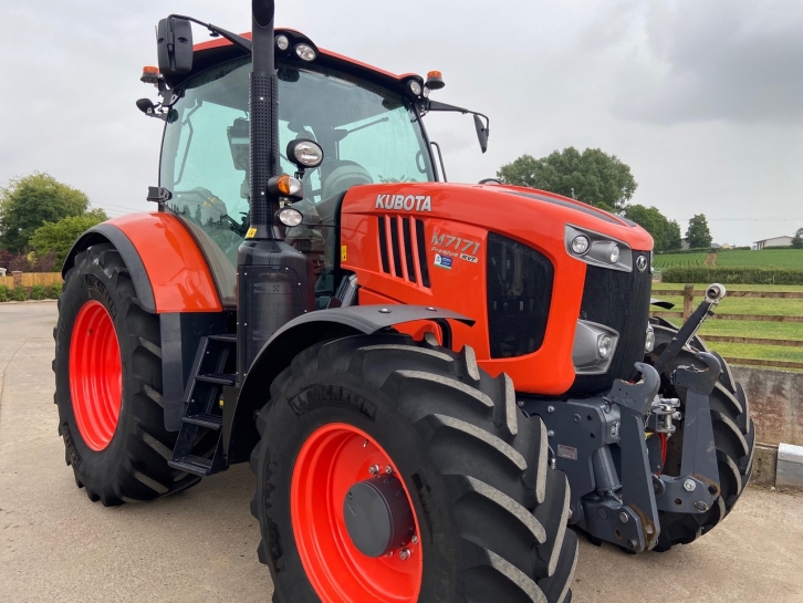 Kubota M7171 Premium KVT