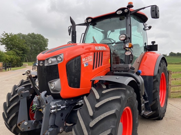 Kubota M7171 Premium KVT