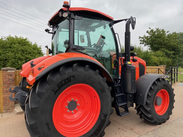 Kubota M7171 Premium KVT