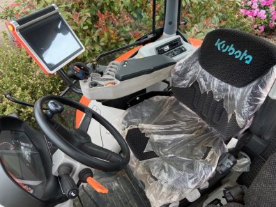 Kubota M7171 Premium KVT