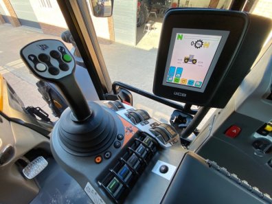 JCB 4220