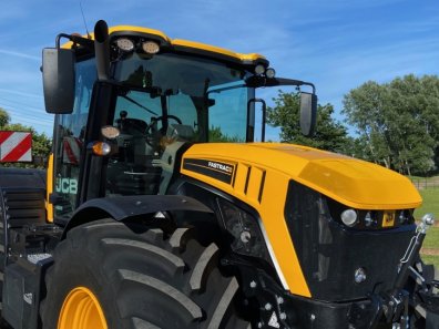 JCB 4220