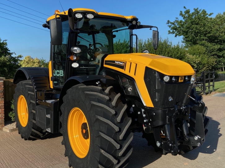 JCB 4220