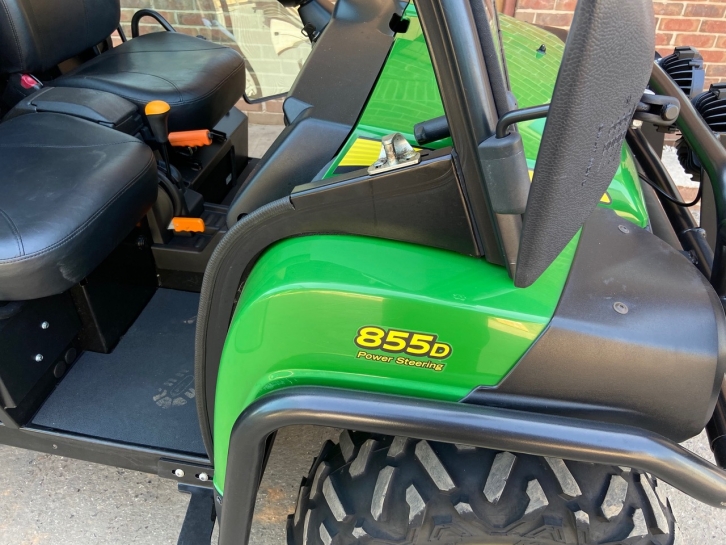 John Deere 855D XUV Gator