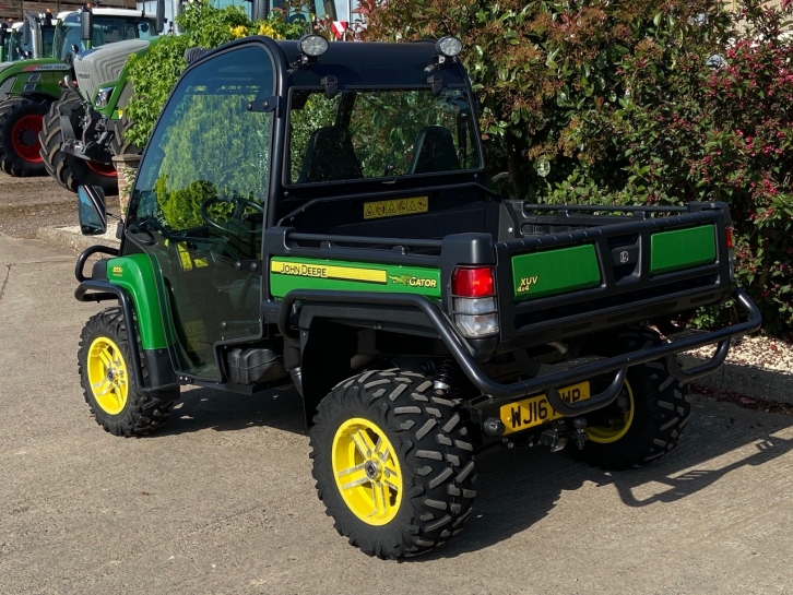John Deere 855D XUV Gator