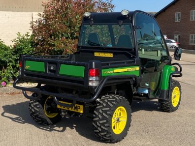 John Deere 855D XUV Gator