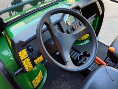 John Deere 855D XUV Gator