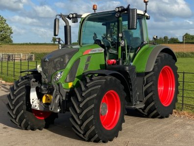 Fendt 724 Profi-Plus