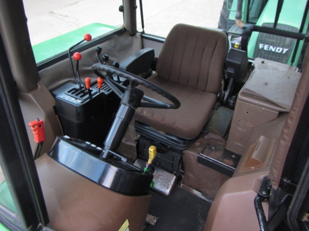 John Deere 3650