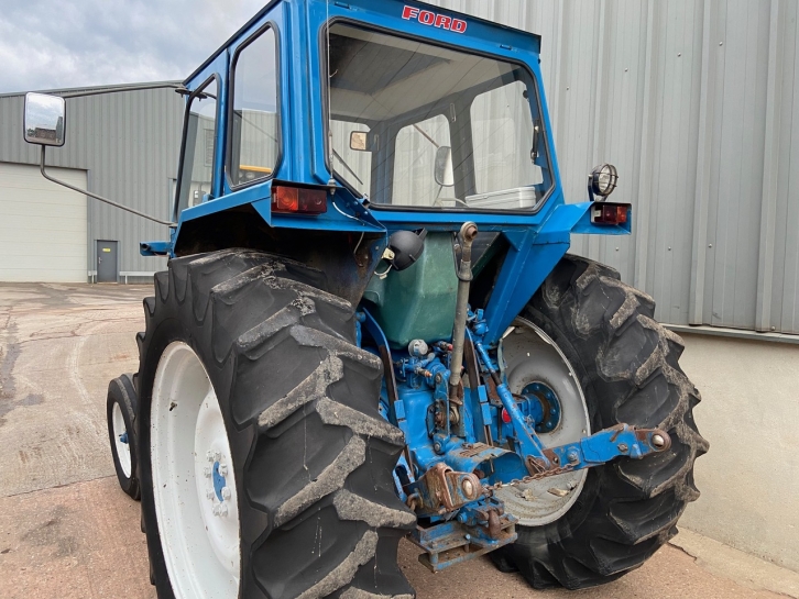 Ford 5000