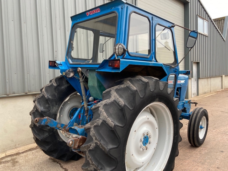 Ford 5000