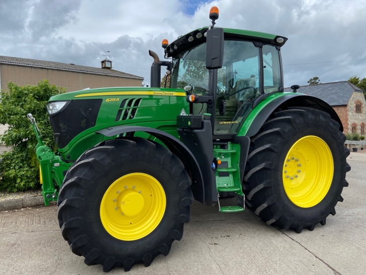 John Deere 6215R Ultimate Edition