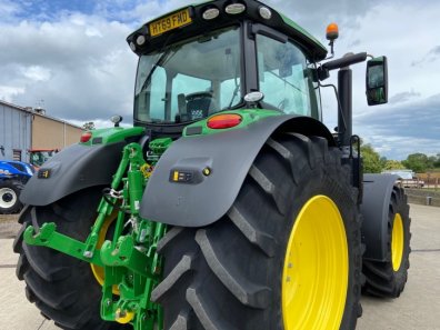John Deere 6215R Ultimate Edition