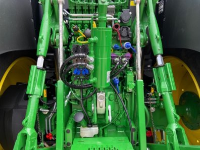 John Deere 6215R Ultimate Edition