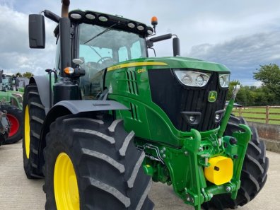 John Deere 6215R Ultimate Edition