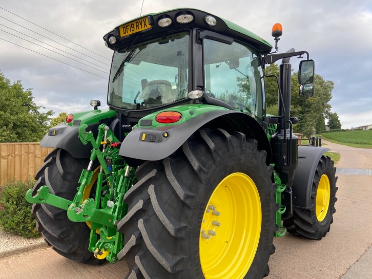 John Deere 6155R