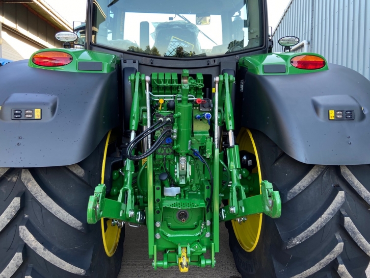 John Deere 6155R Premium
