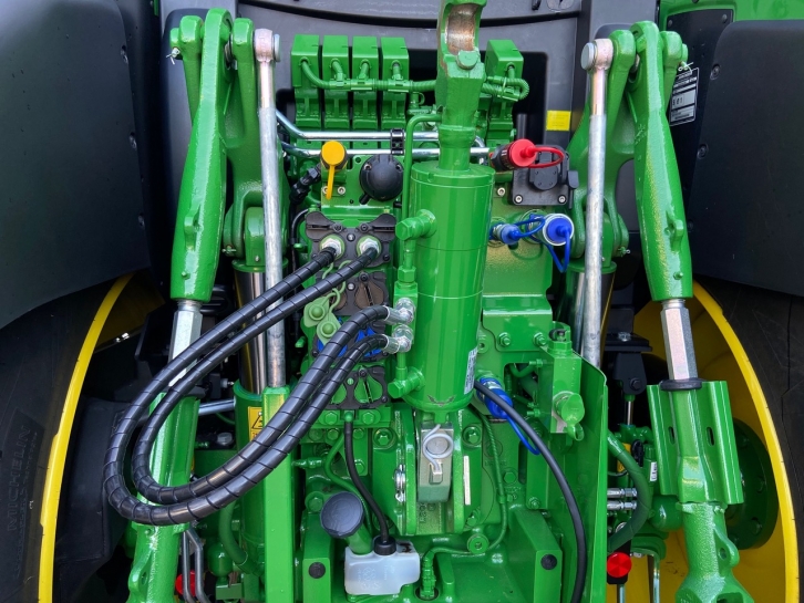 John Deere 6155R Premium