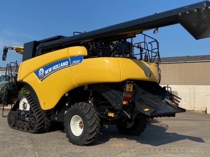 New Holland CR8.80 Twin Rotor narrow body combine