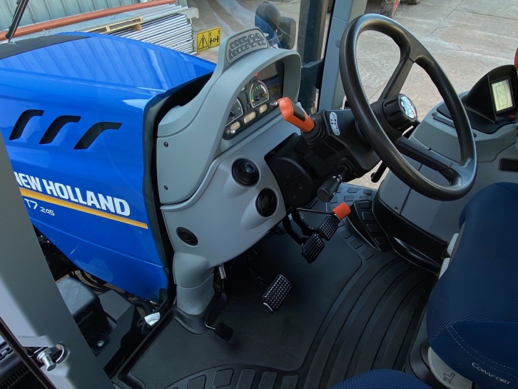 New Holland T7.245
