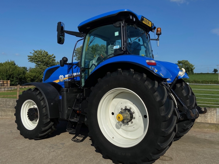 New Holland T7.245