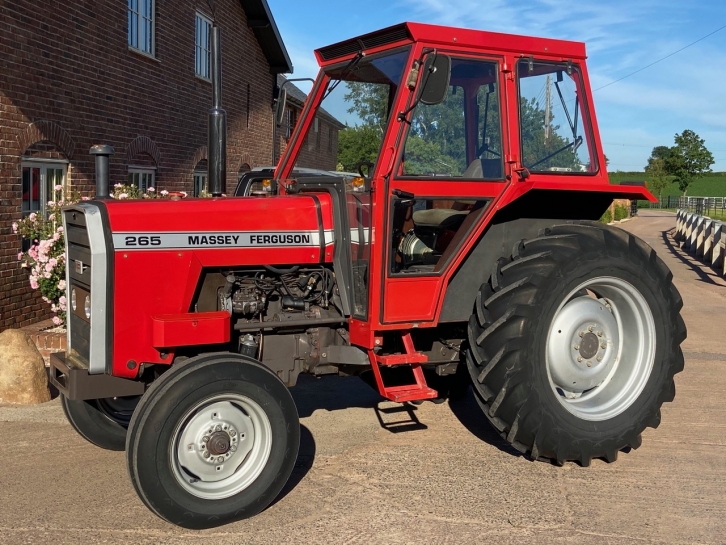 Massey Ferguson 265