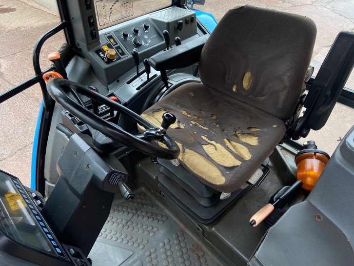 New Holland 8340 SLE
