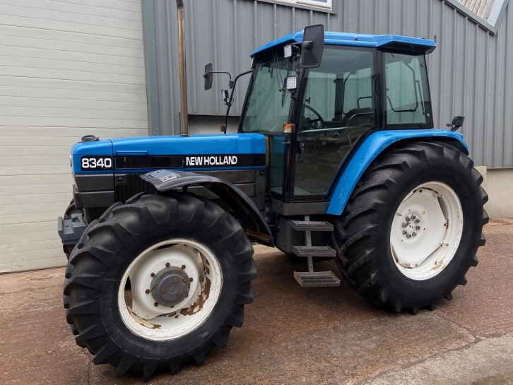 New Holland 8340 SLE