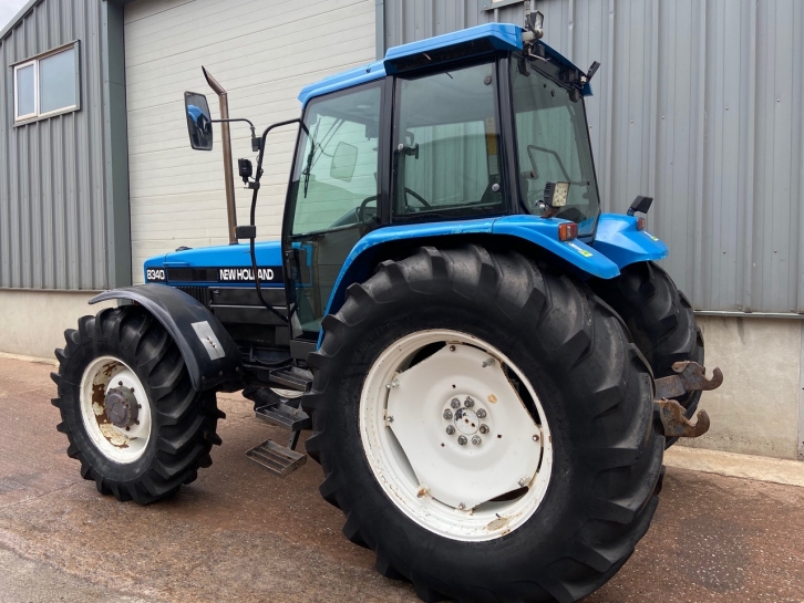 New Holland 8340 SLE