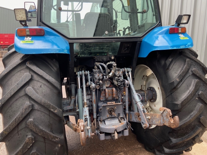 New Holland 8340 SLE