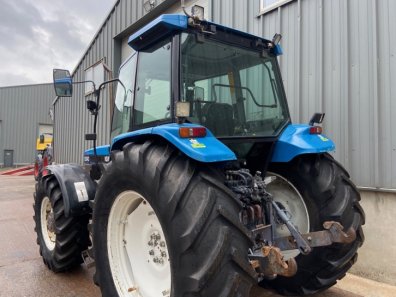 New Holland 8340 SLE