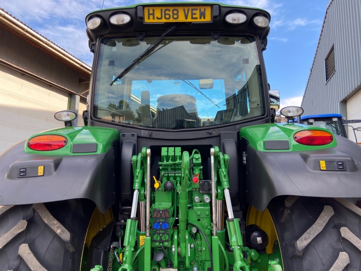John Deere 6130R