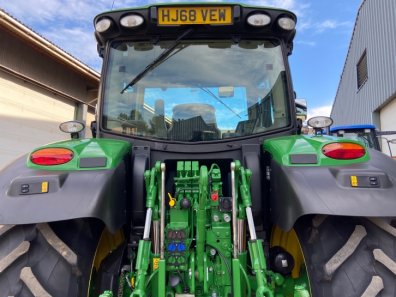 John Deere 6130R
