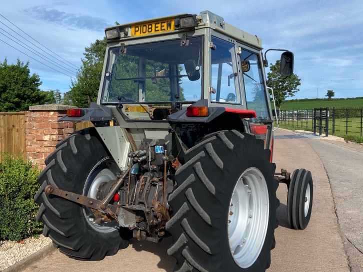 Massey Ferguson 352