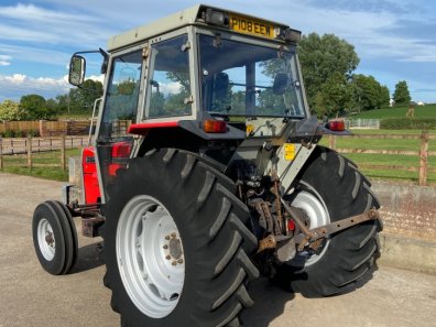 Massey Ferguson 352