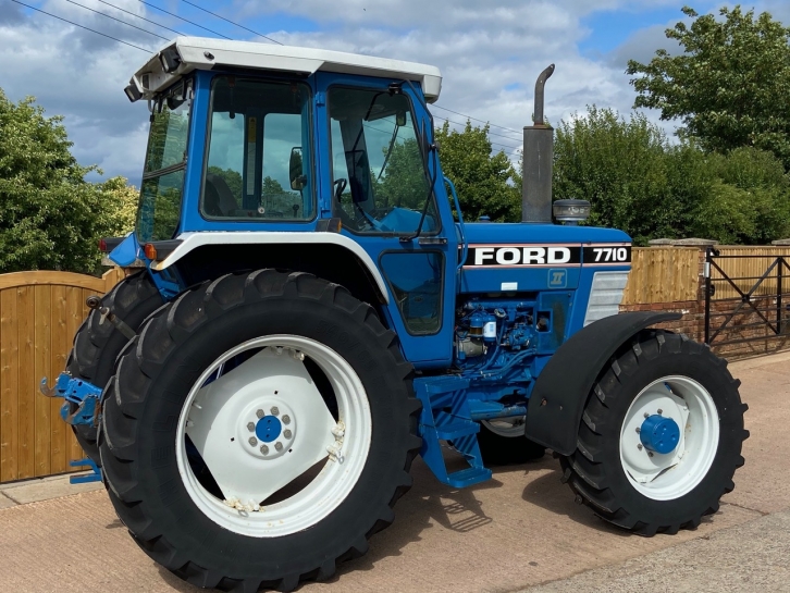 Ford 7710 Super Q