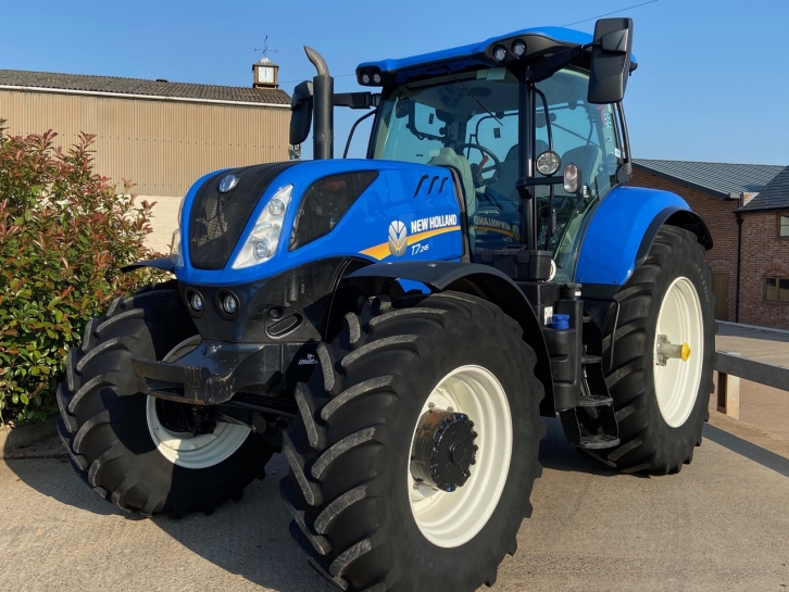 New Holland T7.245